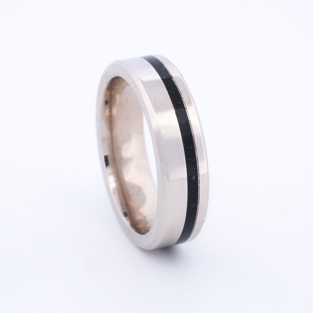 SALE RING - White Gold & Black Jet - Size 8.25