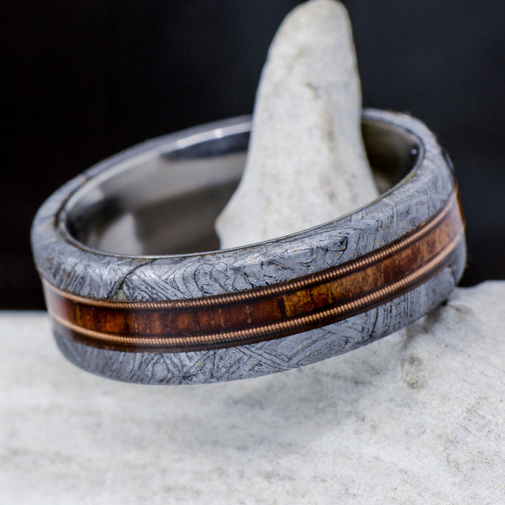 Etched Muonionalusta Meteorite, Koa Wood, & Guitar Strings 8mm