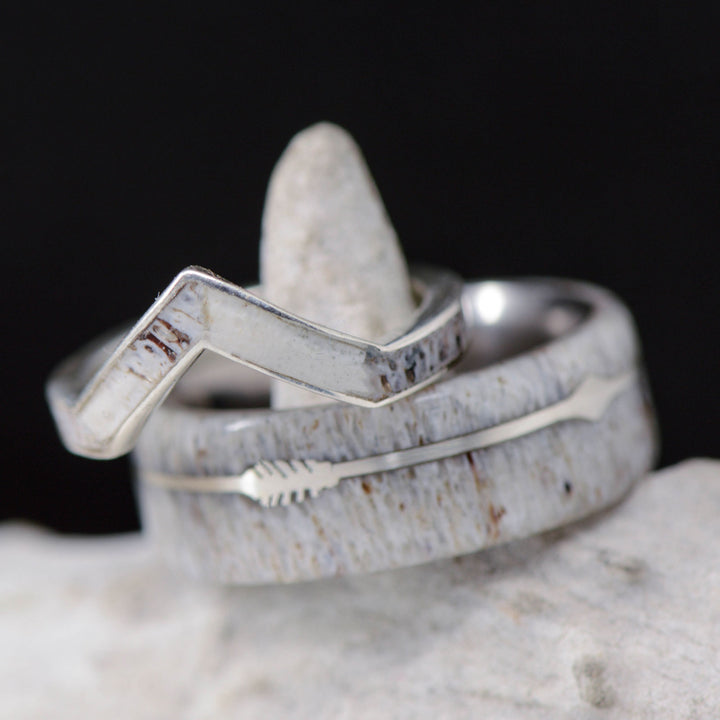 Antler, Silver Arrow Pinstripes, Metal V-Ring