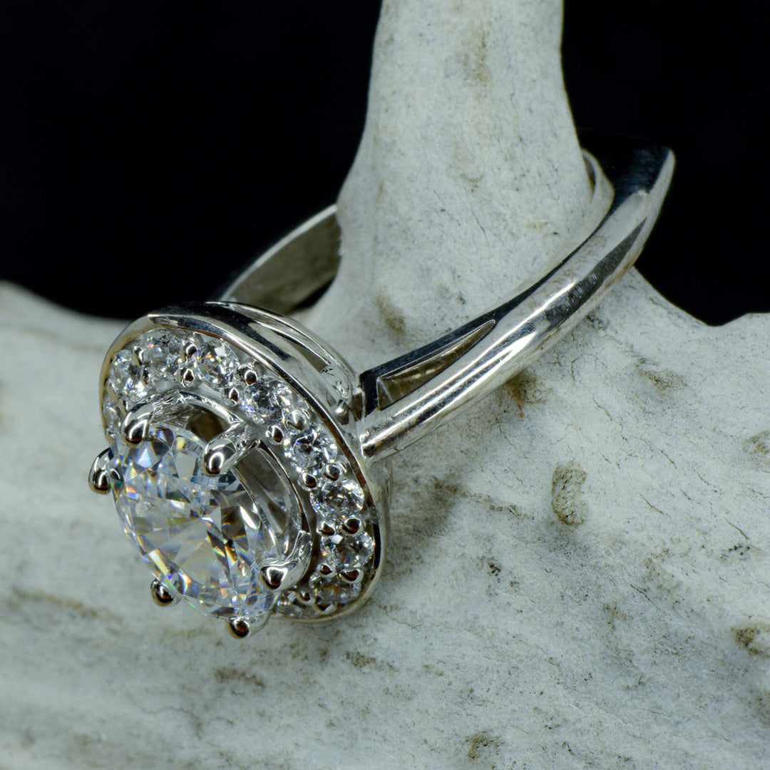 Oval Diamond Halo Ring