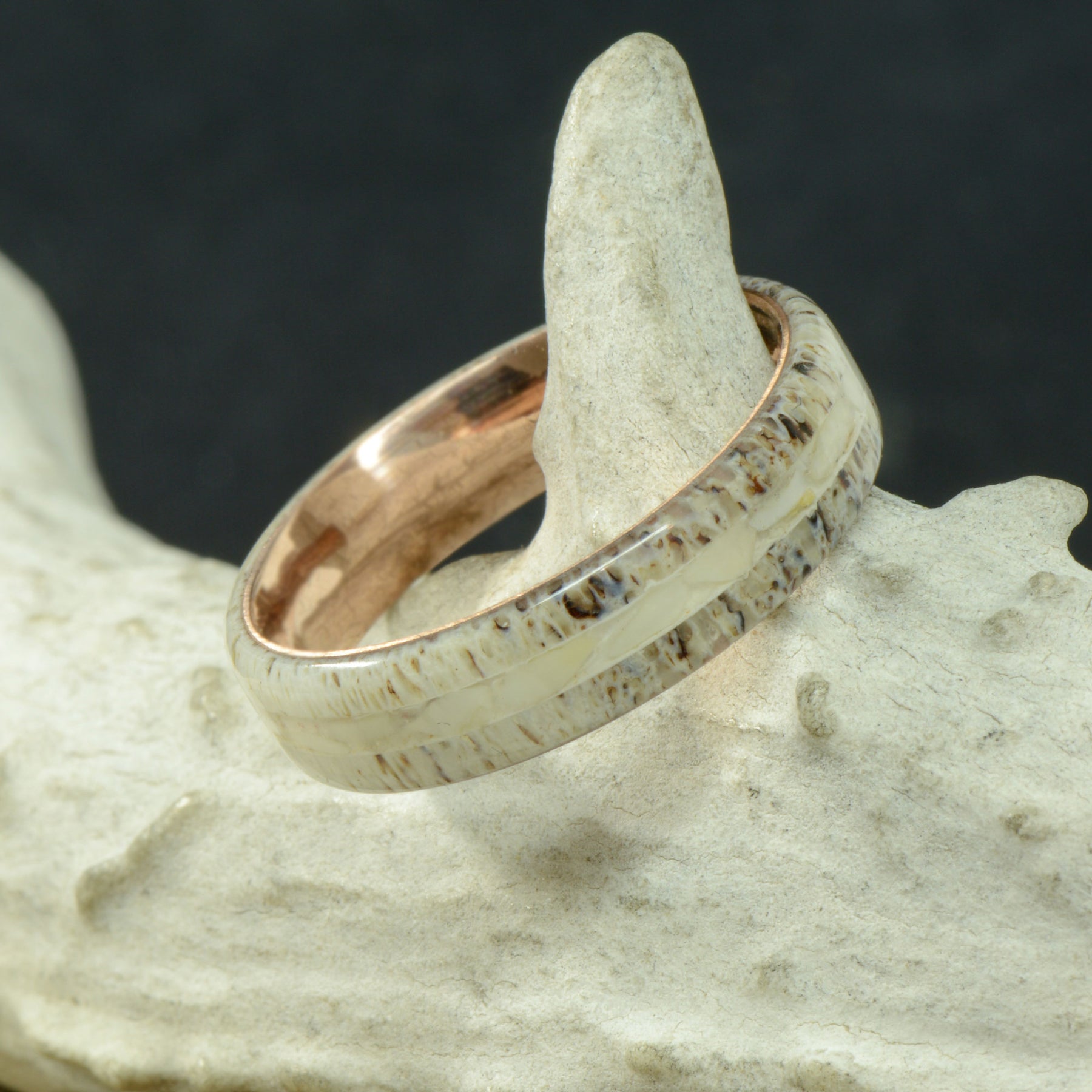 Ivoor Rings Elk ivory wedding ring | Beachweddingtips.com