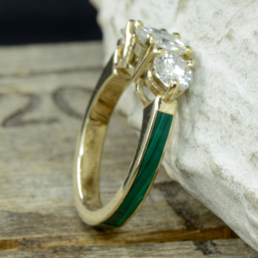 Yellow Gold, 3 Diamonds, Malachite, Stacking Band